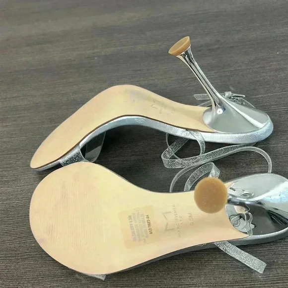 Marc Fisher Calitsy Sandal Strappy Heeled Metallic Silver Women’s Size 6.5 - Picture 7 of 7